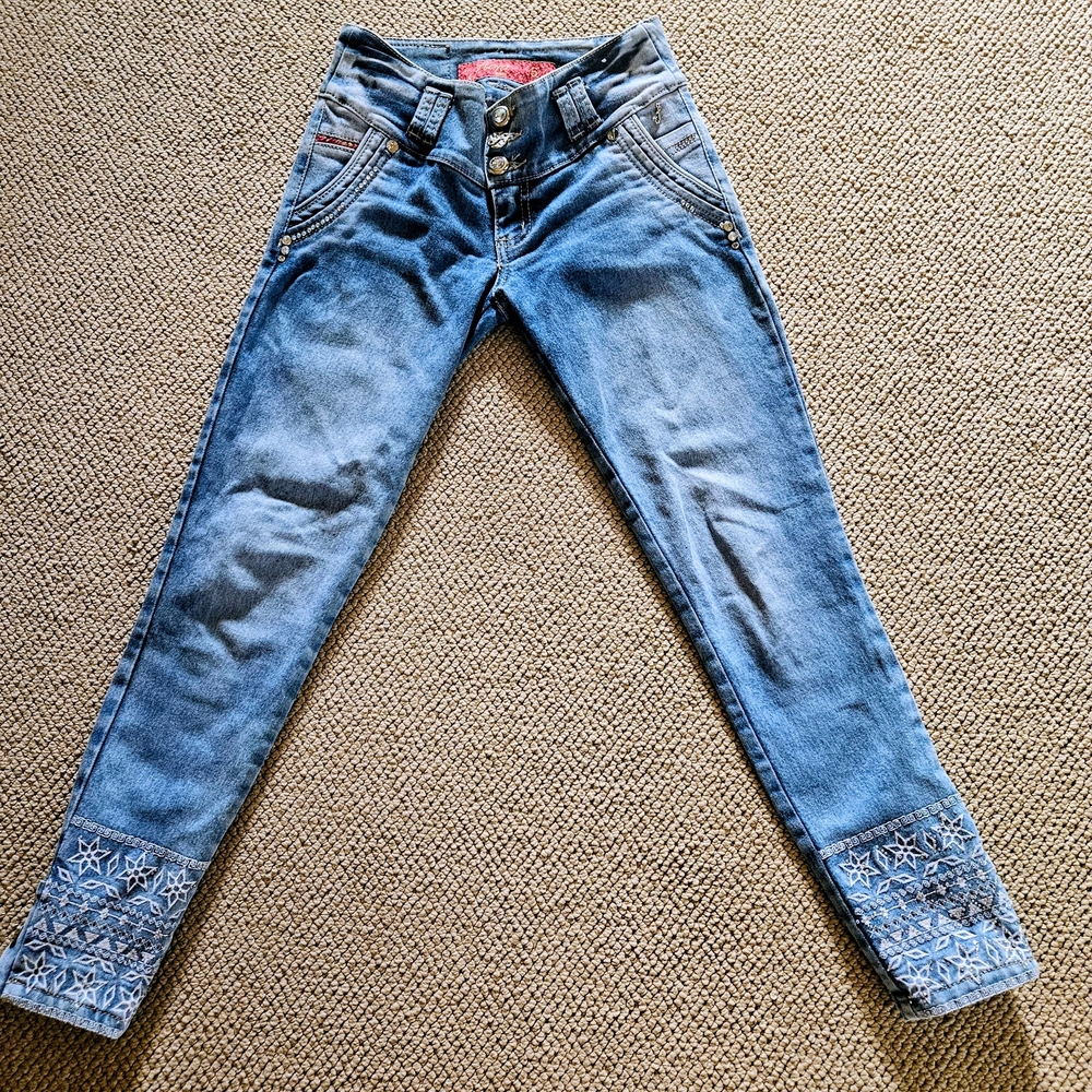 Women's Blue Embroidered Jeans